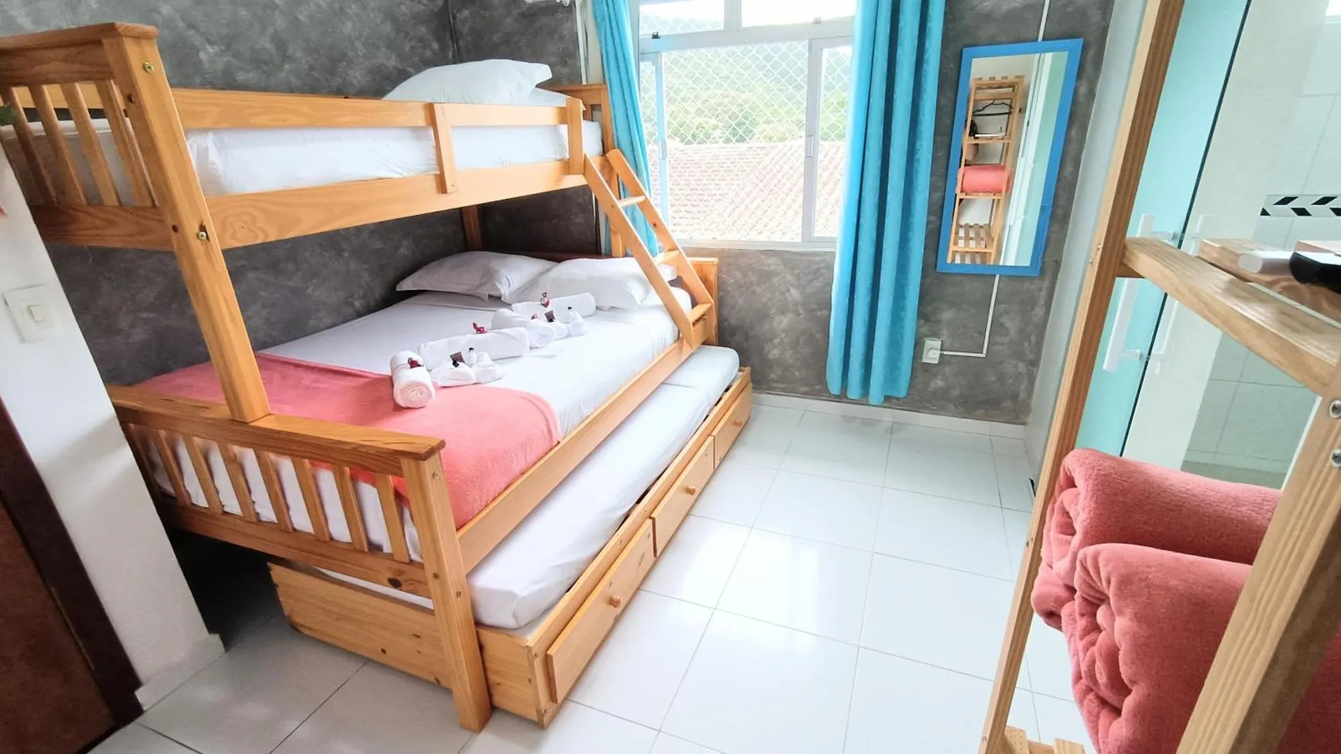 Pensjonat Hostel Casa Da Vo Rosa Governador Celso Ramos Brazylia