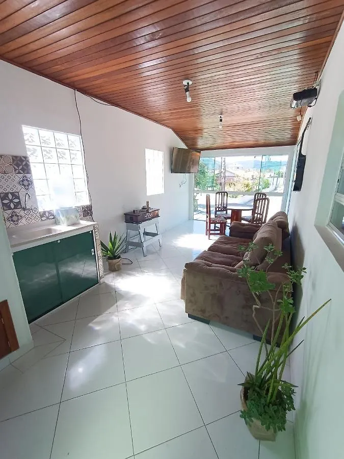 Casa de hóspedes Hostel Casa Da Vó Rosa Governador Celso Ramos Brasil