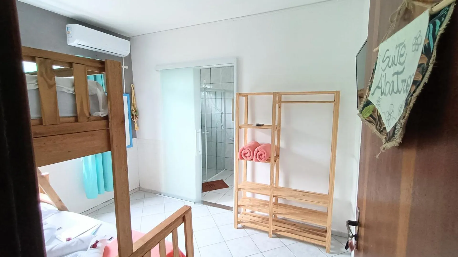 Hostel Casa Da Vó Rosa Governador Celso Ramos 0*,  Brasil